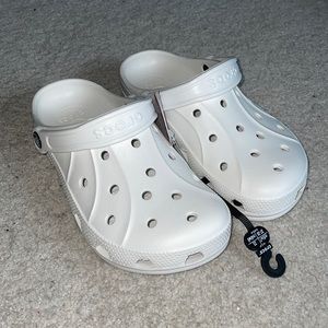 nwt white crocs